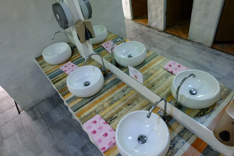 Hostal White Jail At Koh Tao Hostel
