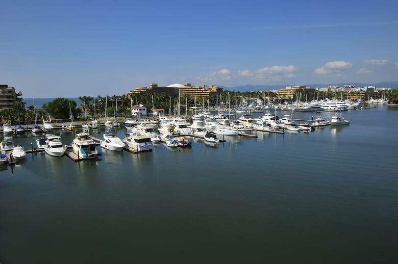 Hotel Marina Banderas Suites