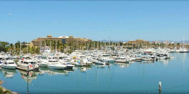Hotel Marina Banderas Suites