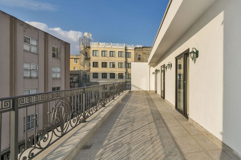Viore Hotel