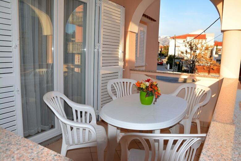 Apartments Biserka
