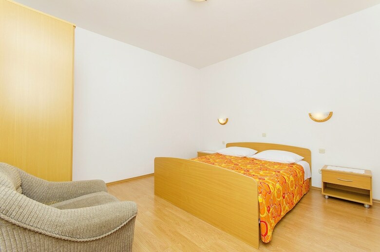 Apartments Biserka
