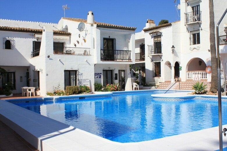 Apartamentos Aptos Pueblo Andaluz Canovas Nerja