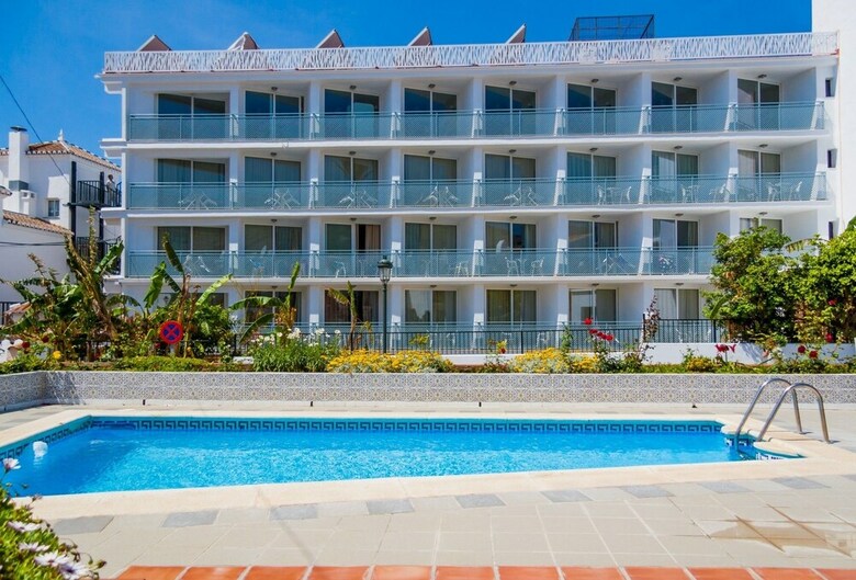Apartamentos Aptos Pueblo Andaluz Canovas Nerja
