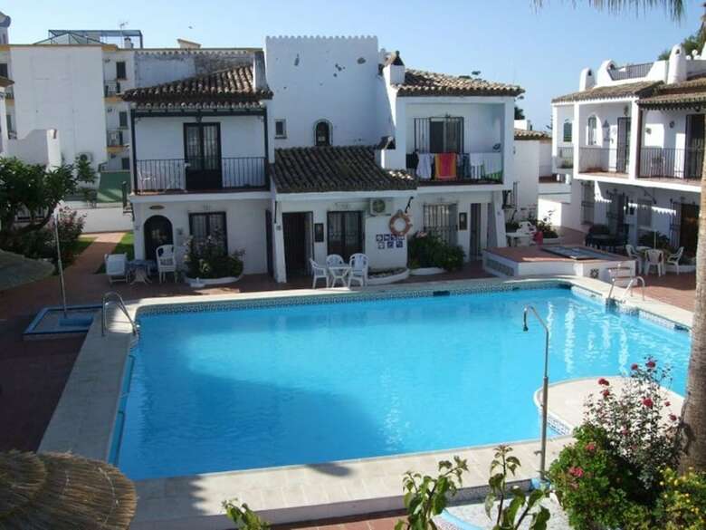 Apartamentos Aptos Pueblo Andaluz Canovas Nerja