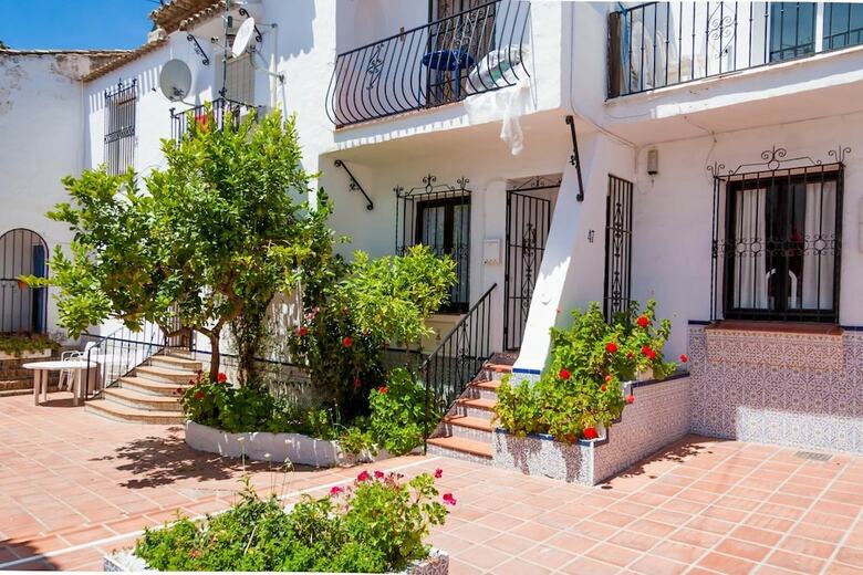 Apartamentos Aptos Pueblo Andaluz Canovas Nerja