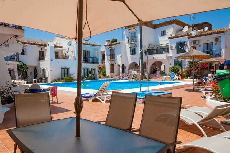 Apartamentos Aptos Pueblo Andaluz Canovas Nerja