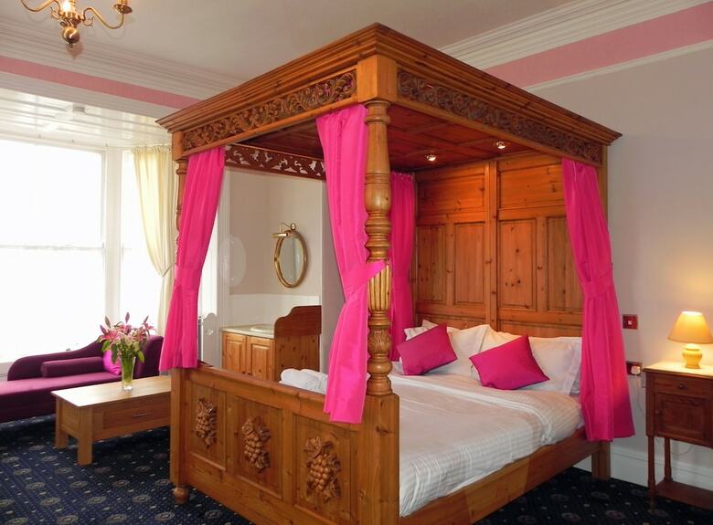 Bed & Breakfast The Estoril Hotel