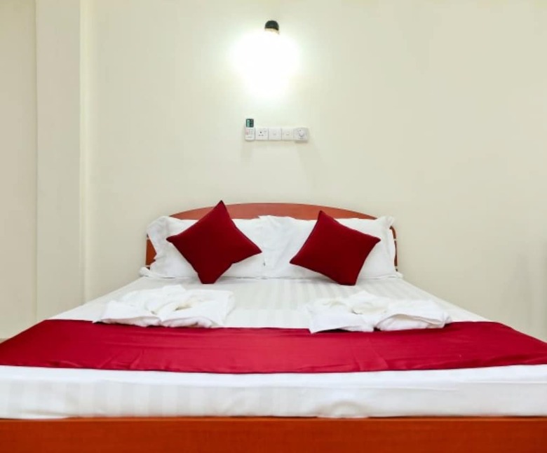 Hotel Adara Negombo