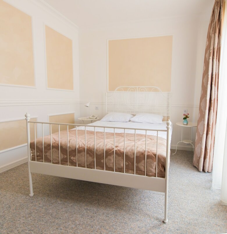Two Seasons Boutique Hotel