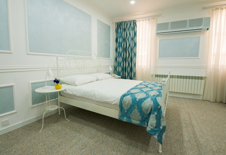 Two Seasons Boutique Hotel