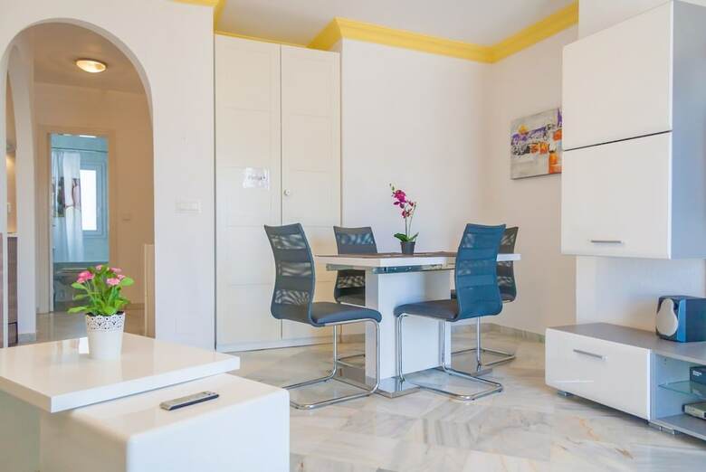 Apartamentos Stella Maris Canovas Nerja