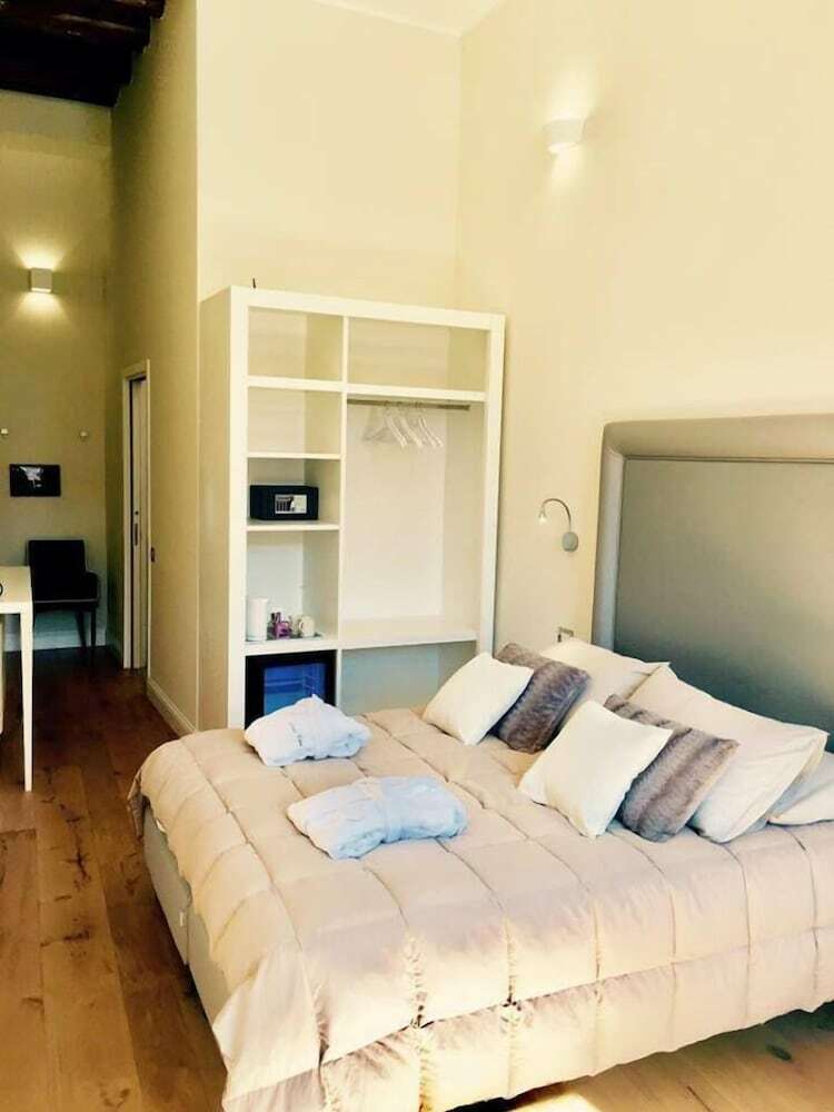 Antico Corso Charme B&B
