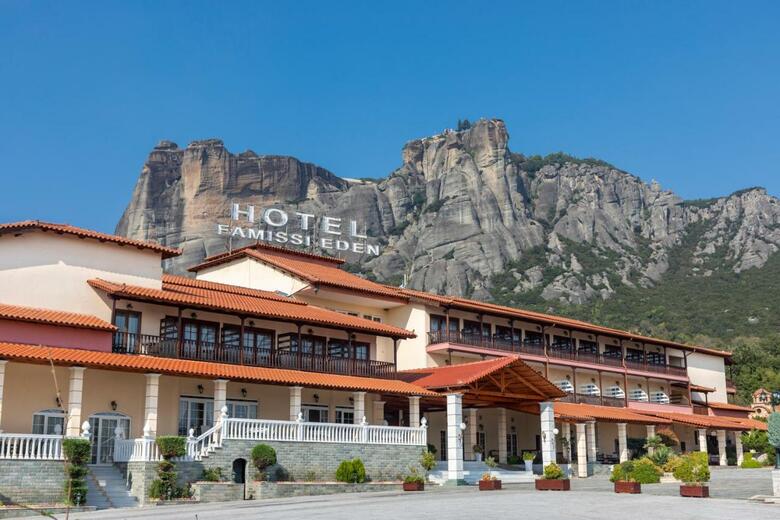 Famissi Eden Hotel