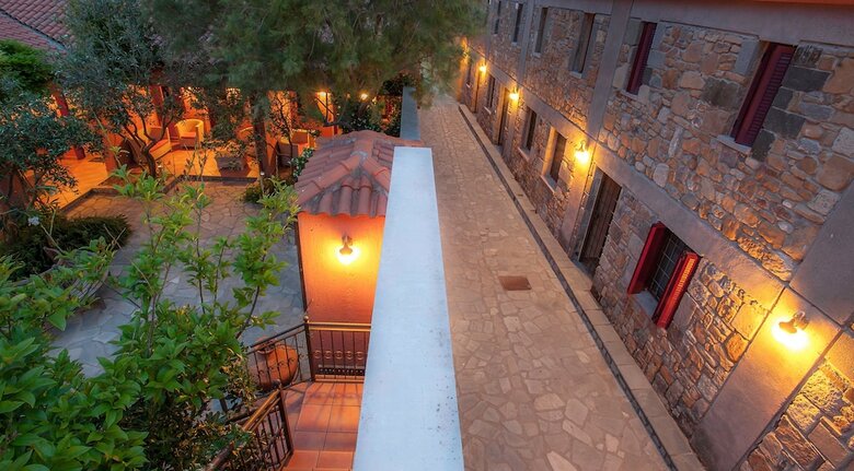 Hotel The Varos Residences