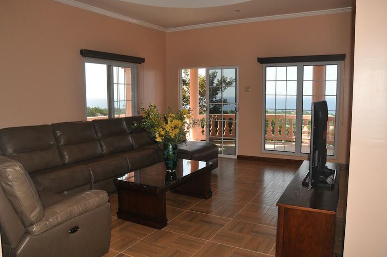 Sun Rise Luxurious Condos By The Vacation Casa