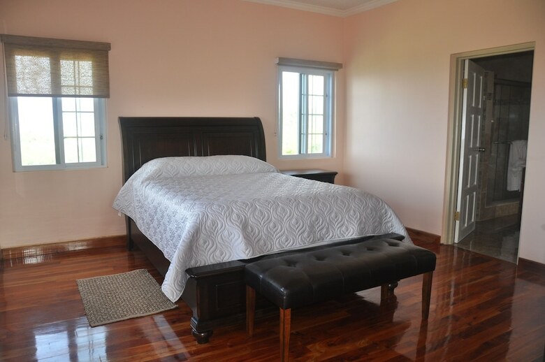 Sun Rise Luxurious Condos By The Vacation Casa