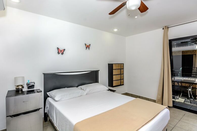 Hotel Cabo Accomodations For Everyone