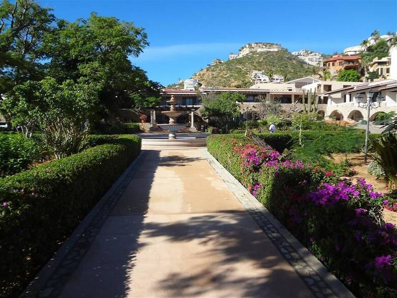 Hotel Cabo Accomodations For Everyone