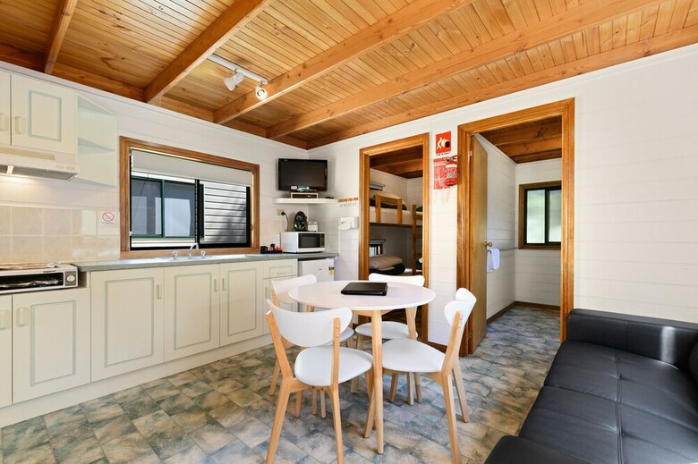 Cabana Bright Riverside Holiday Park