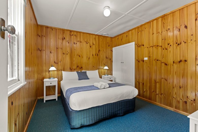 Cabana Bright Riverside Holiday Park