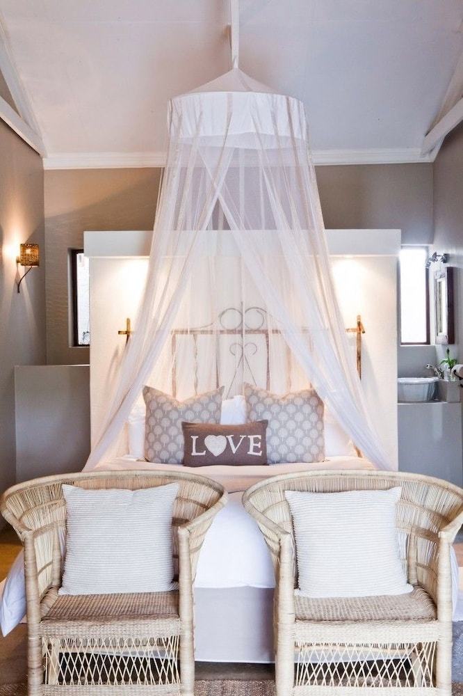 Bed & Breakfast Bullfrogs Nest Guesthouse