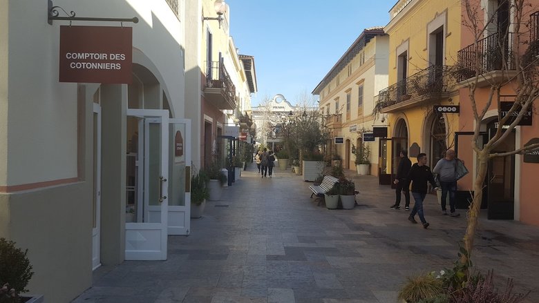 Apartamentos Rinc�n de Piedra Bcn