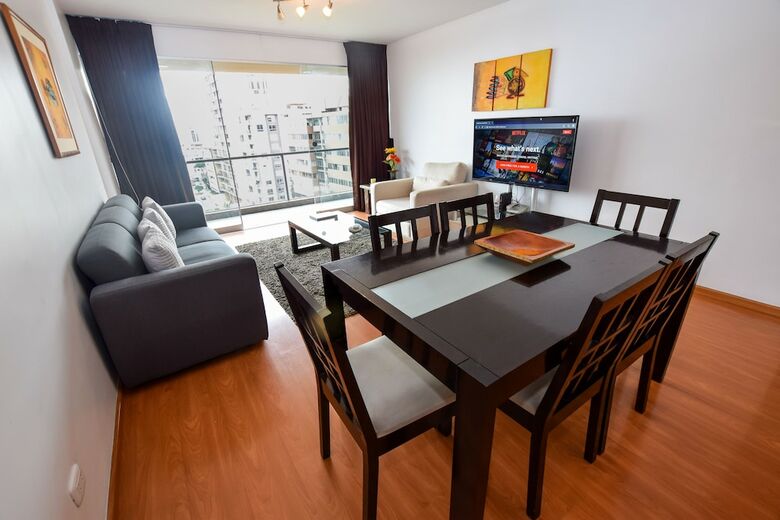 Lux Miraflores Apartments Ocean View