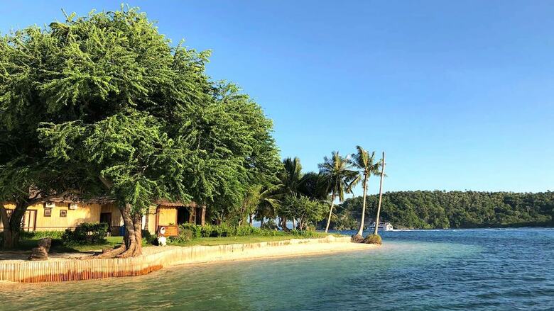 Hotel Fridays Puerto Galera
