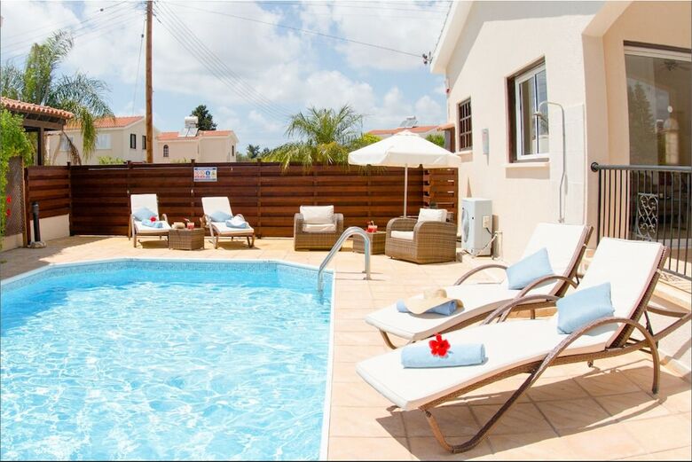 Villa Bungalow Mikaella