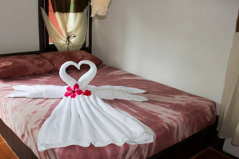 Hostal Leaf House Bungalow - Hostel
