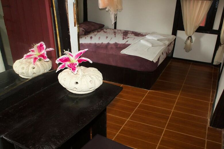 Hostal Leaf House Bungalow - Hostel