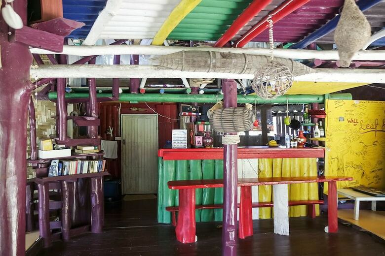 Hostal Leaf House Bungalow - Hostel