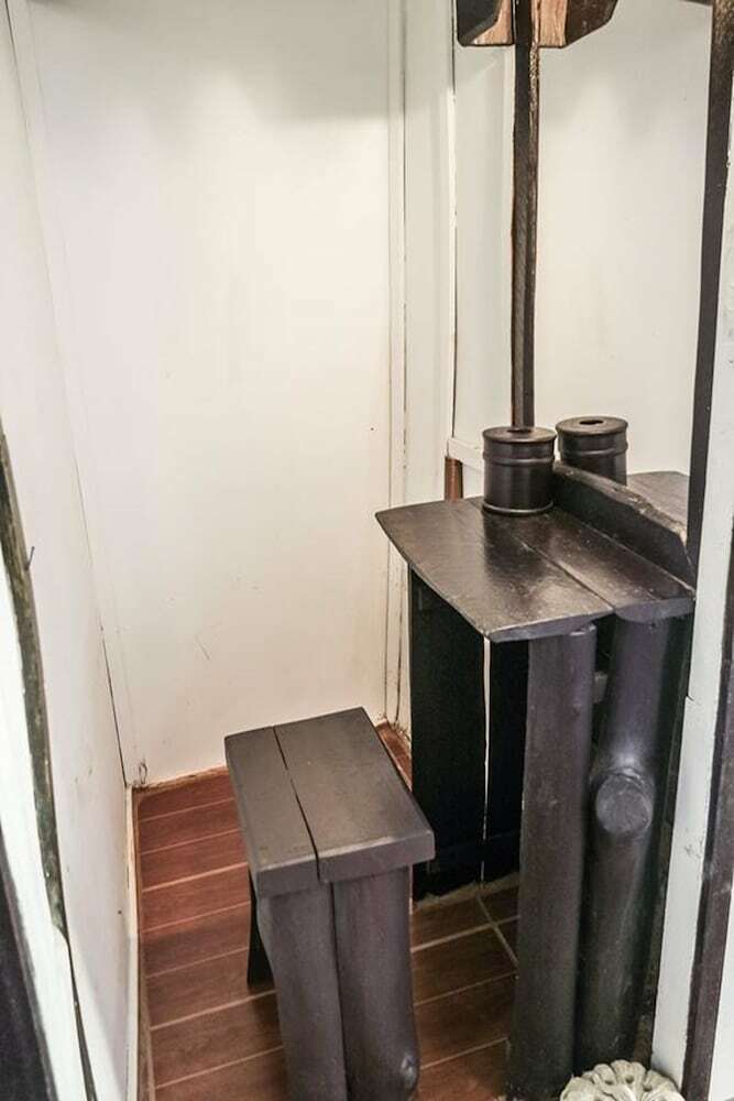 Hostal Leaf House Bungalow - Hostel