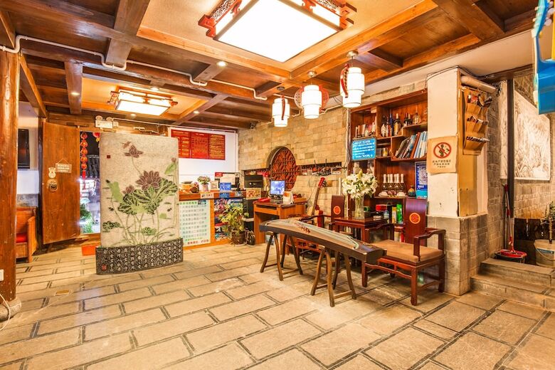 Posada Lijiang Xueshanyu Inn
