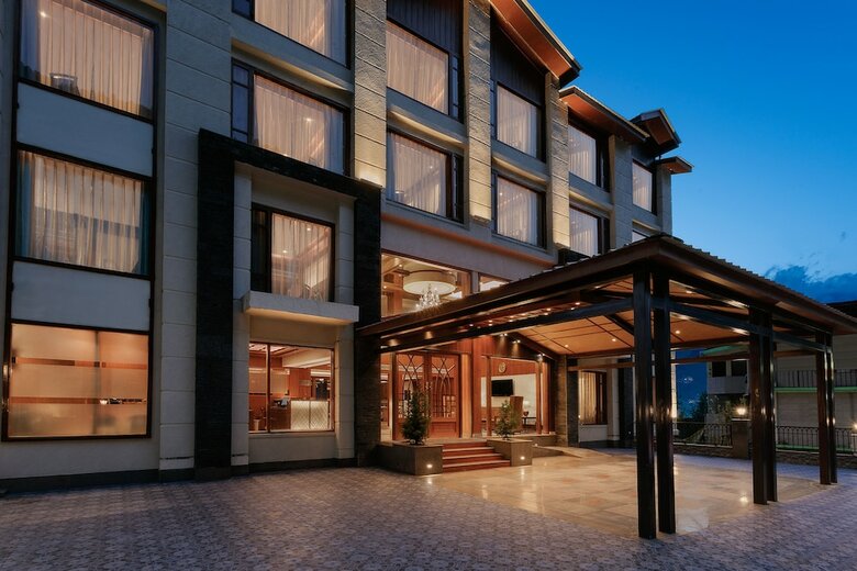 Hotel Alokik Resort-pure Veg