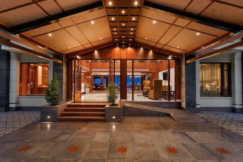 Hotel Alokik Resort-pure Veg