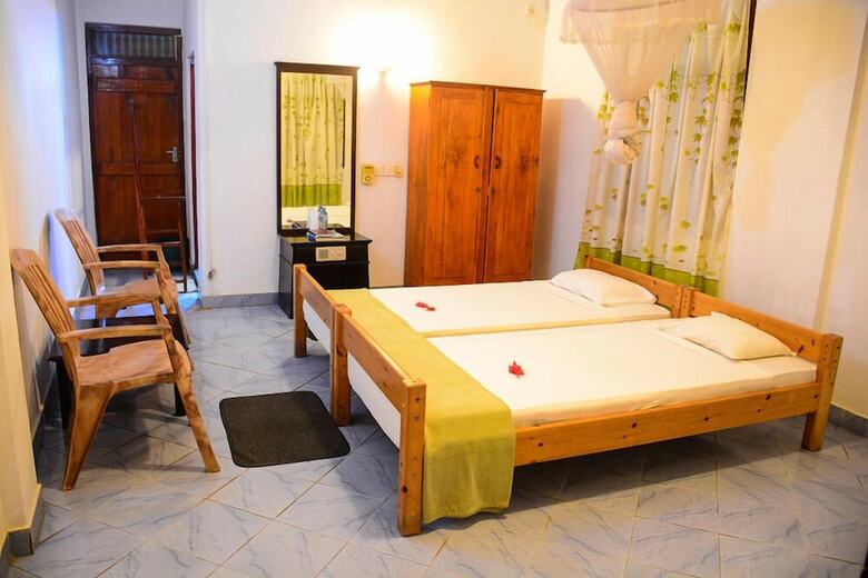 Hotel Shanthi Beach Resort