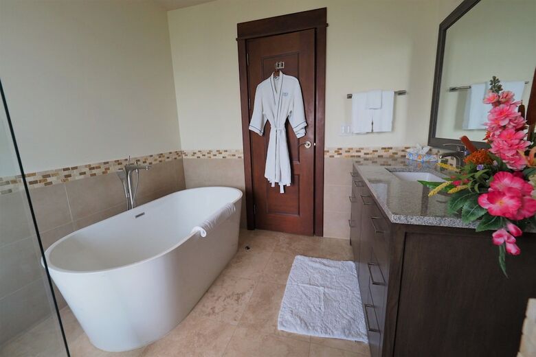 Apartamentos Crocs Resort Oceanfront Penthouse Jaco
