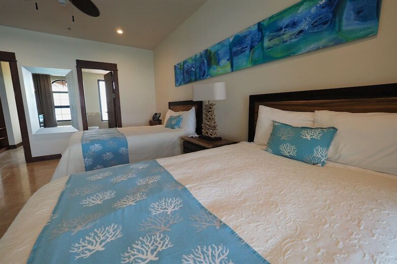 Apartamentos Crocs Resort Oceanfront Penthouse Jaco