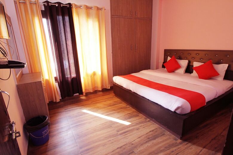 Damyanti Hotel And Resort