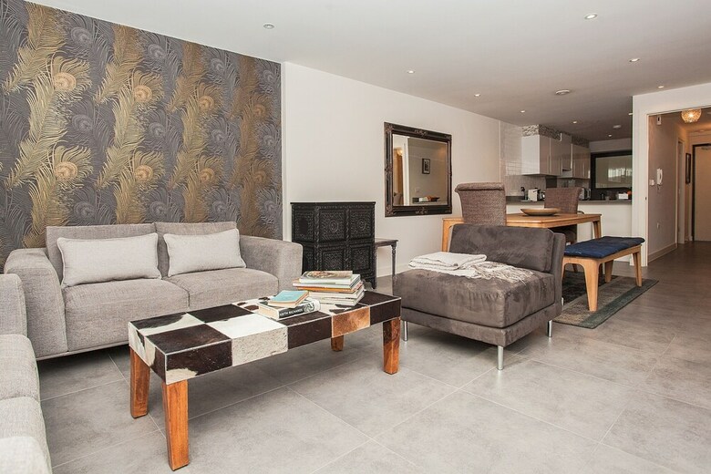 Apartamentos Beautiful Duplex Flat, Sleeps 6, Close To Tube