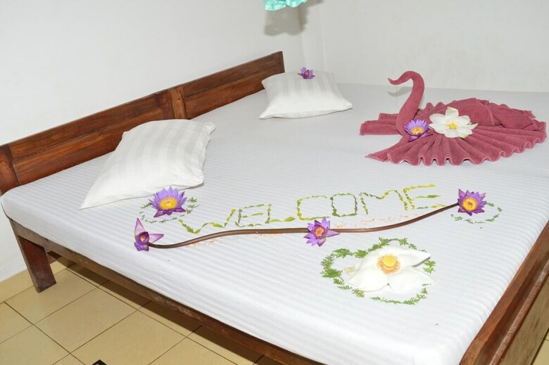 Hotel Polhena Bay Resort