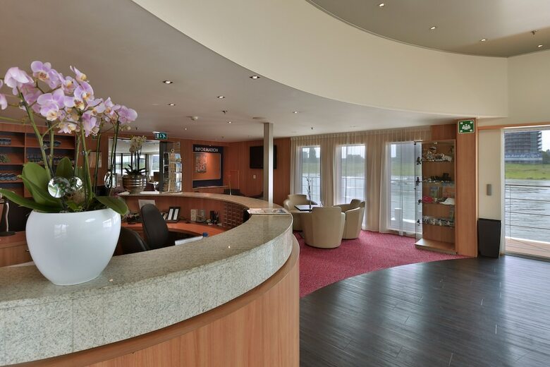 Hotelships Holland - Hs Leonora - Messe