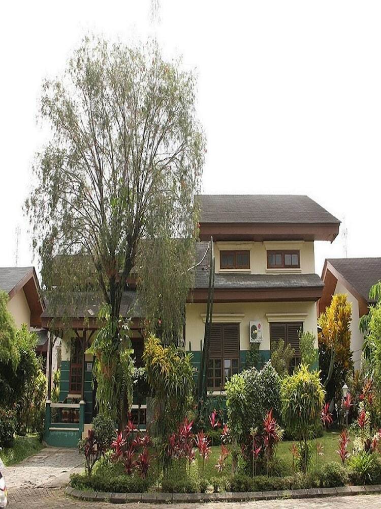 Villa Kota Bunga Semanggi