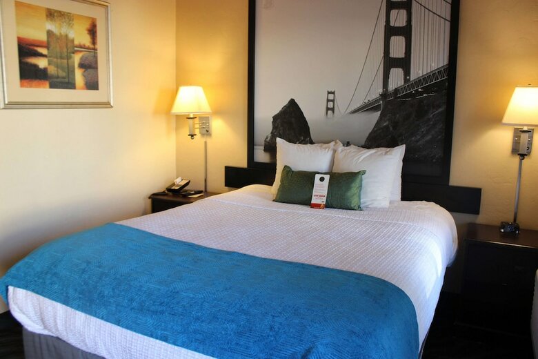 Motel Super 8 By Wyndham Berkeley
