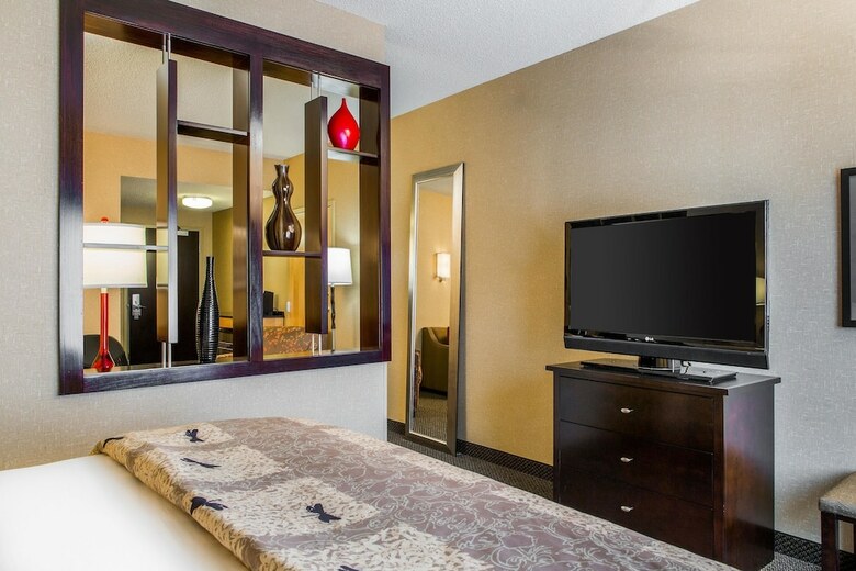 Cambria Hotel Raleigh-durham Airport