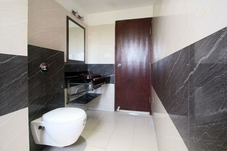 Hotel Green Park Residency