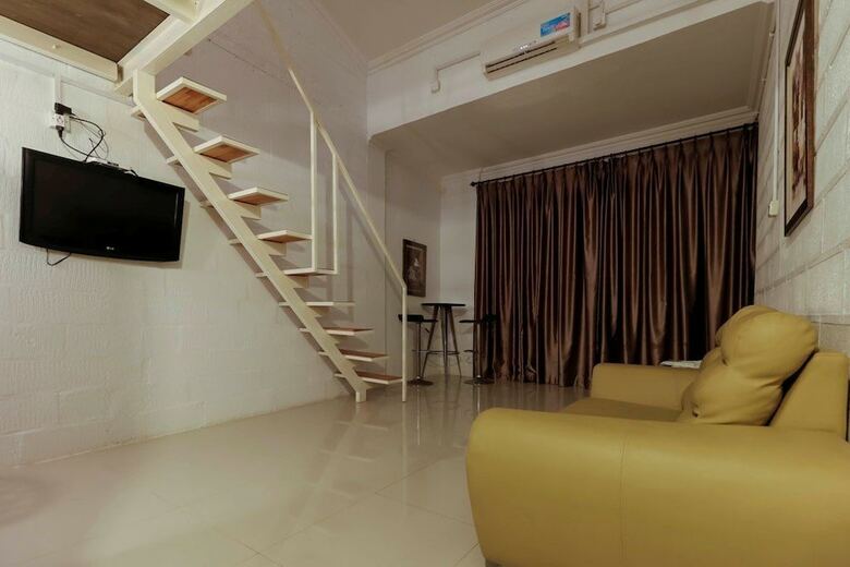 Hotel Reddoorz Plus @ Batam Center