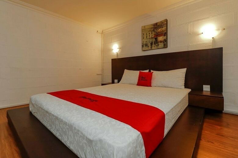 Hotel Reddoorz Plus @ Batam Center